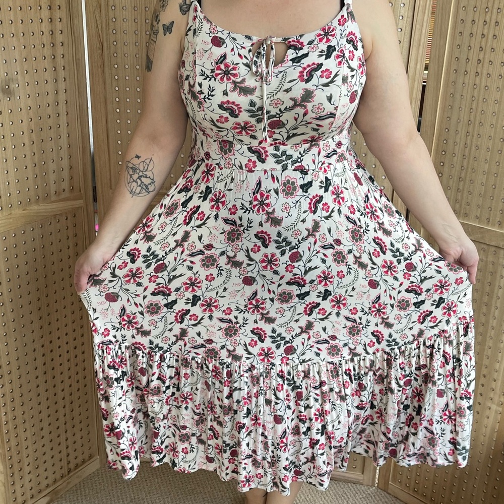 Floral Summer Dress with Pockets - Pink and White